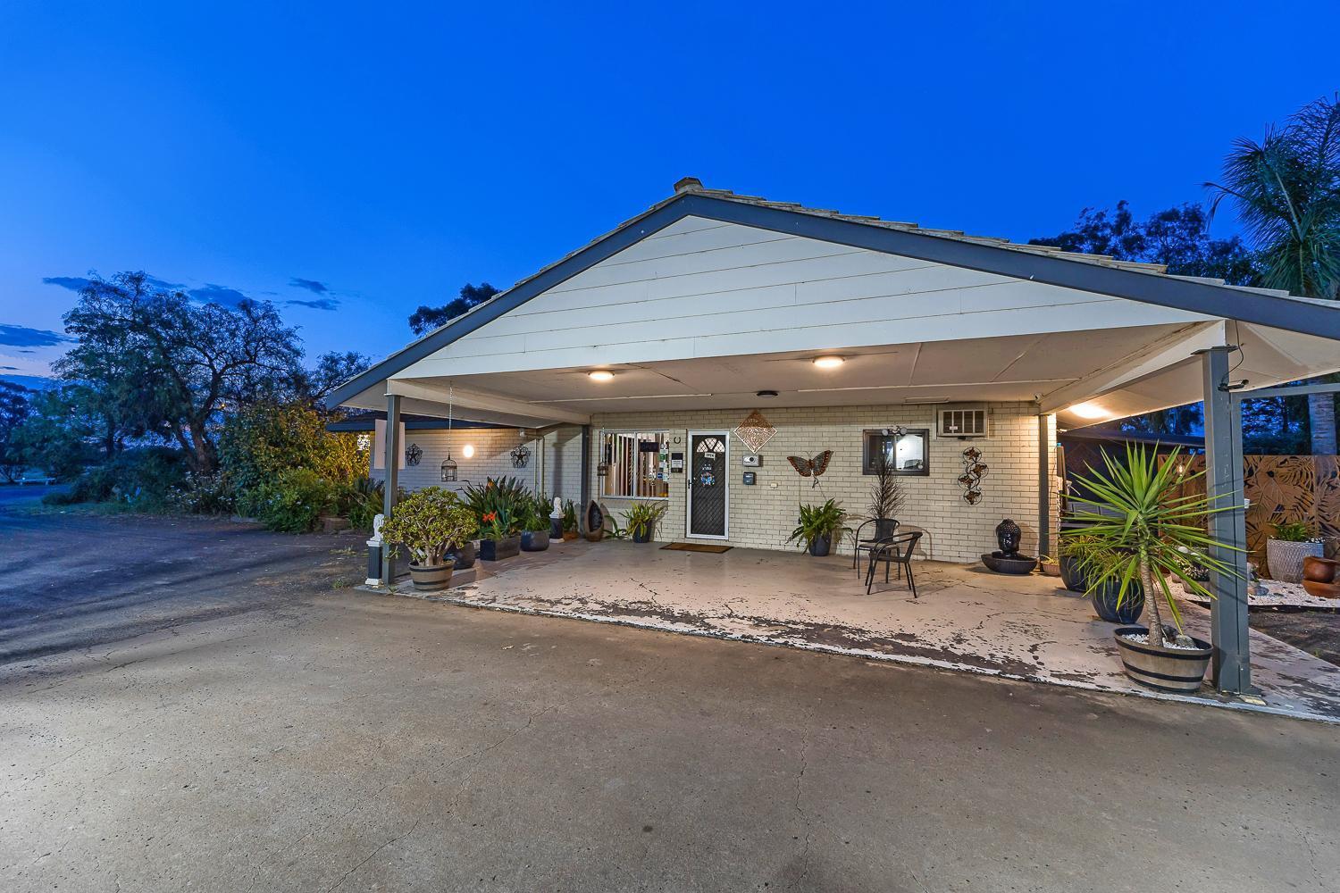 Castlereagh Motor Inn Gilgandra Exterior photo